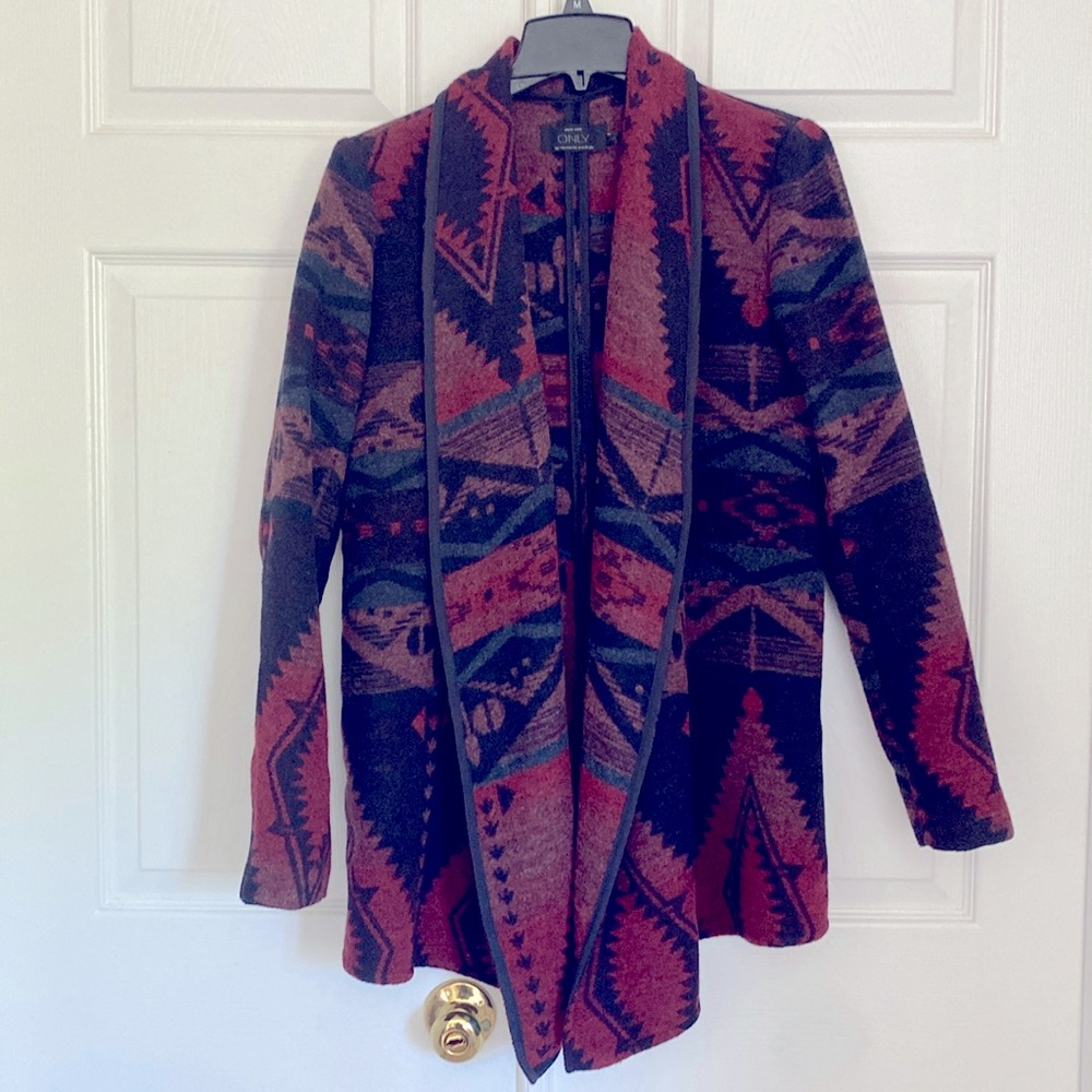 Ladies jacket/cardigan.